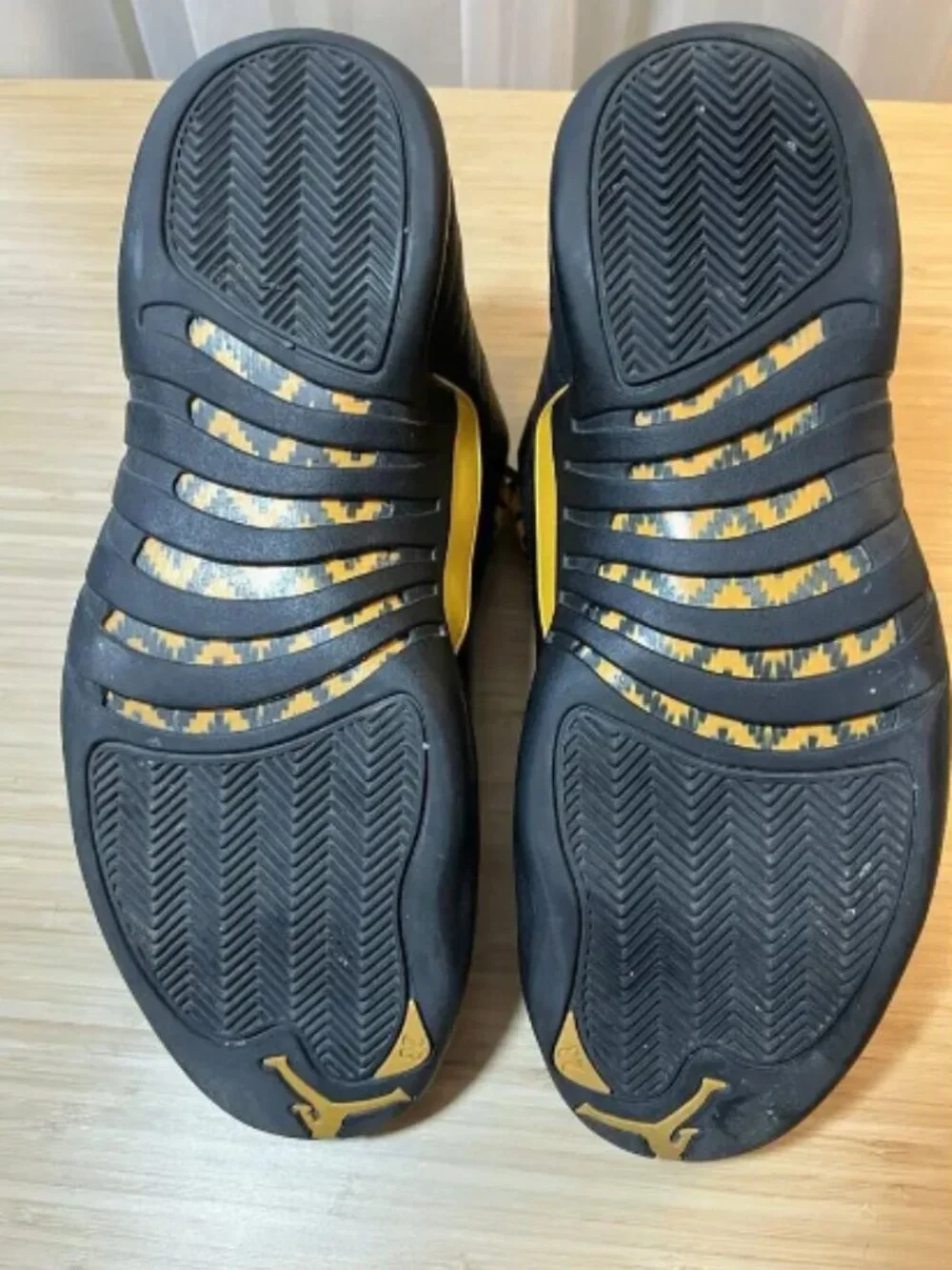 Jordan 12 Retro Mid Black Taxi